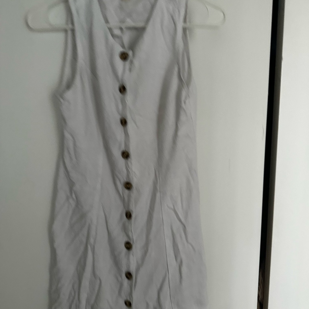 White Sleeveless Button-Down Dress